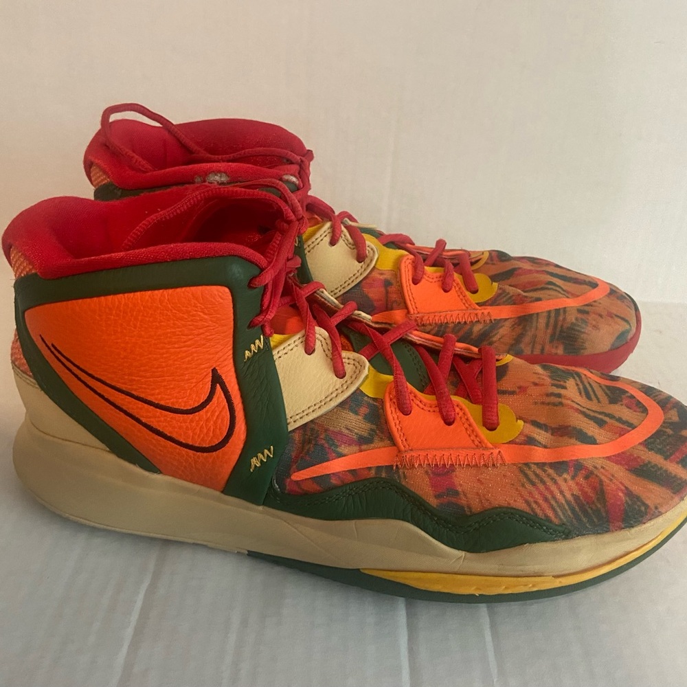 Nike Kyrie 4 Infinity 1 World 1 People Size 11 Basketball Shoes D09614-100